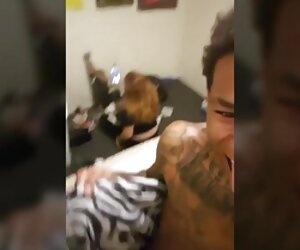 Silah bacaklar üzerinde video seks arap çok çalışıyor