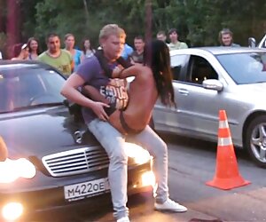 Jakuzide arabada sex porno oyuncaklar