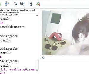 Birisi arap kızların seks pornosu tamamen mor